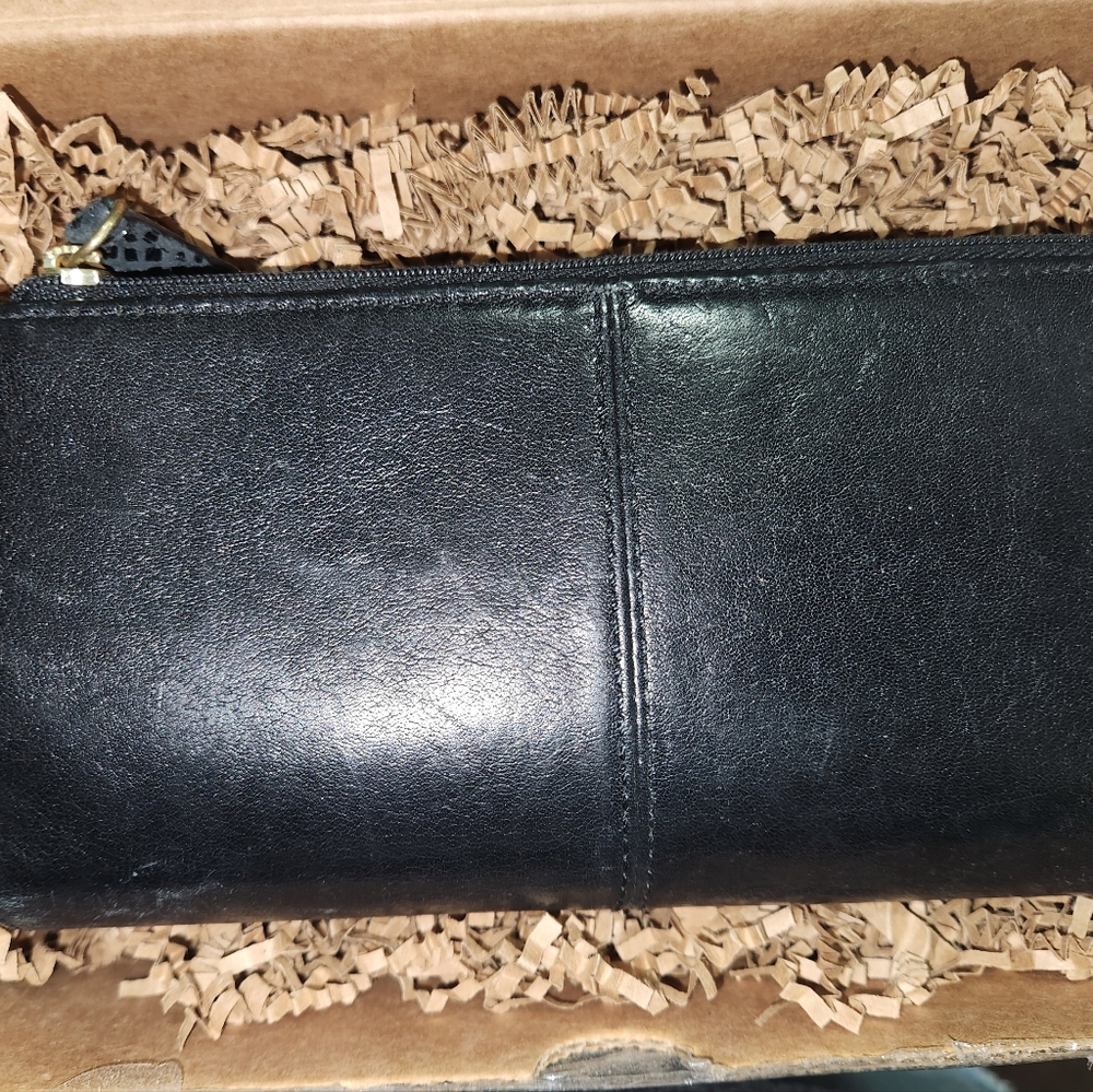 Coach Wallet - Picture 2 of 7